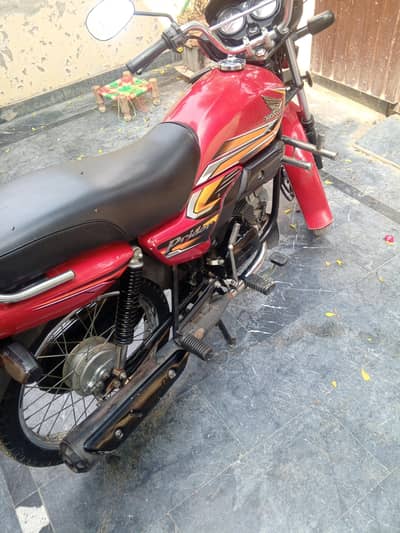 Honda prider
