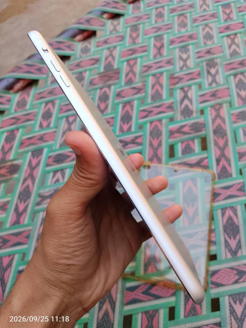 Ipad mini 2 4