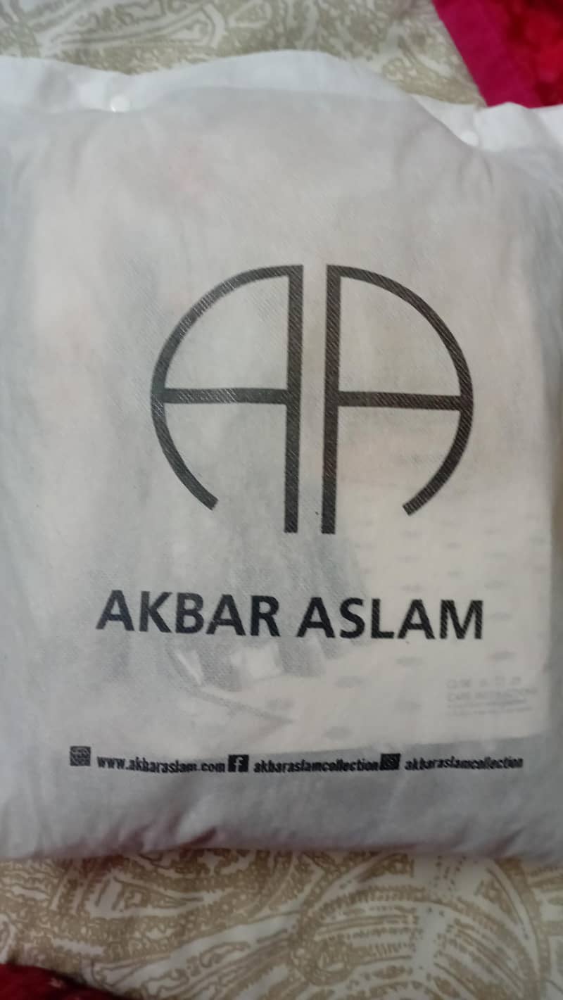 Aslam Akbar 1