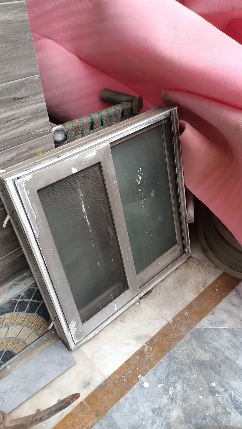 Almunimu window 4/7 2