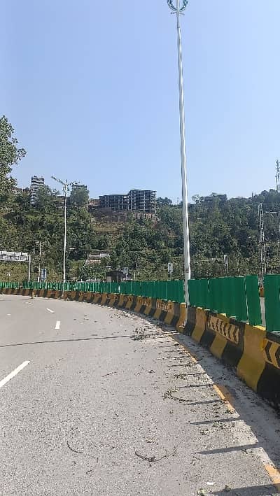 1 Kanal Plot With Access Land In Main Express Way Murree