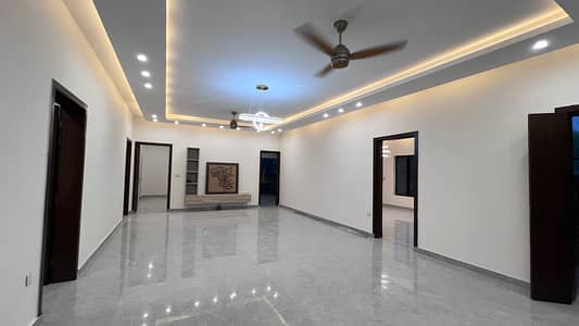 D18 ECHS 600 square yard brand new triple storey corner house available for sale