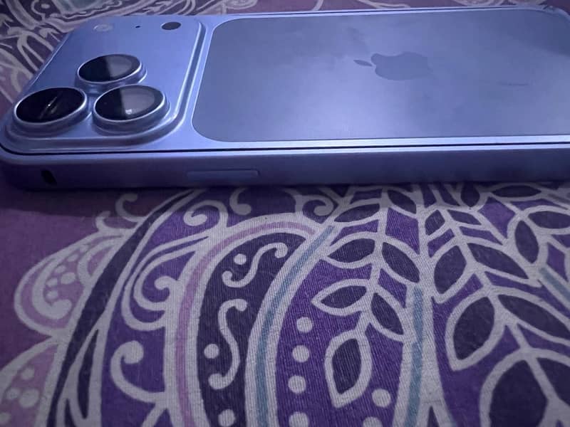 Iphone 14pro max 3