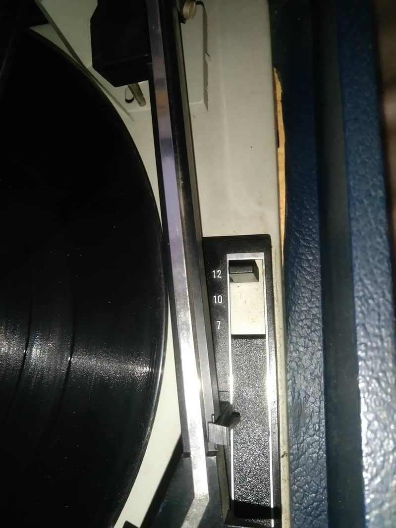turntable 4
