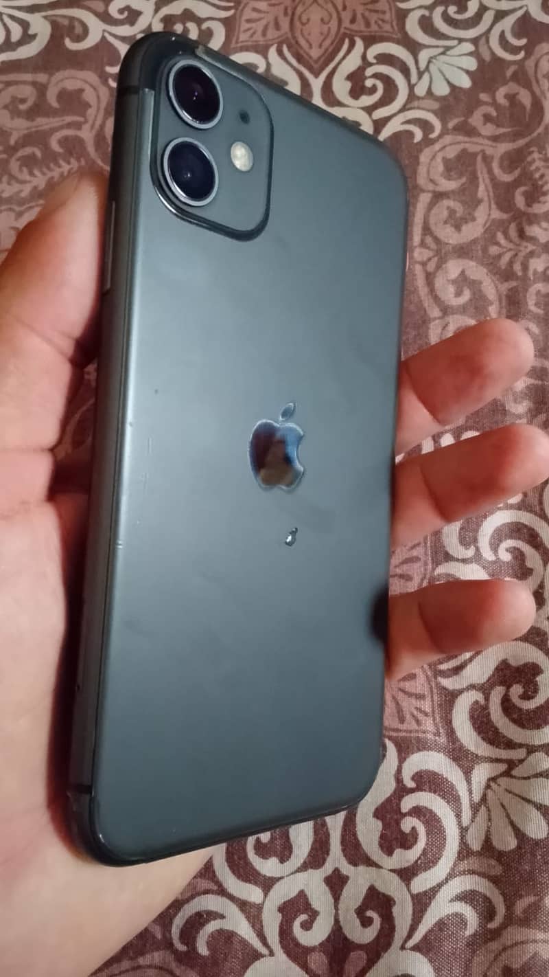 Apple iPhone 11 3