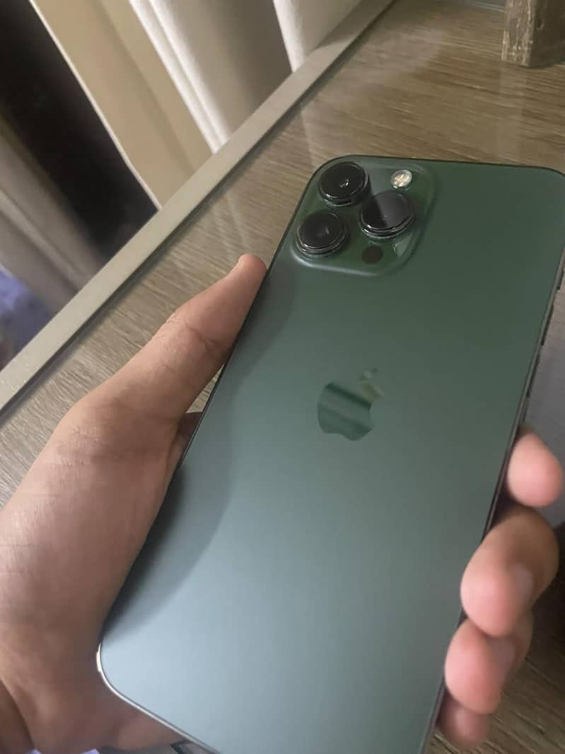 Apple iPhone 13 Pro Max 6