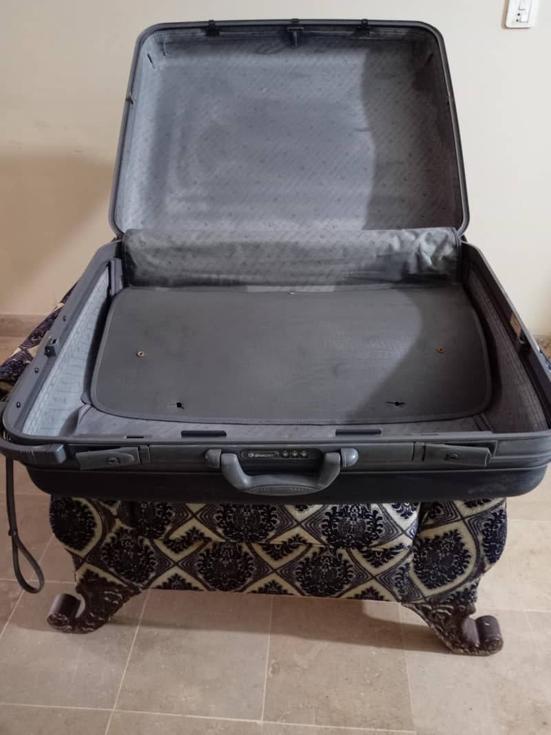 SuitCase 3