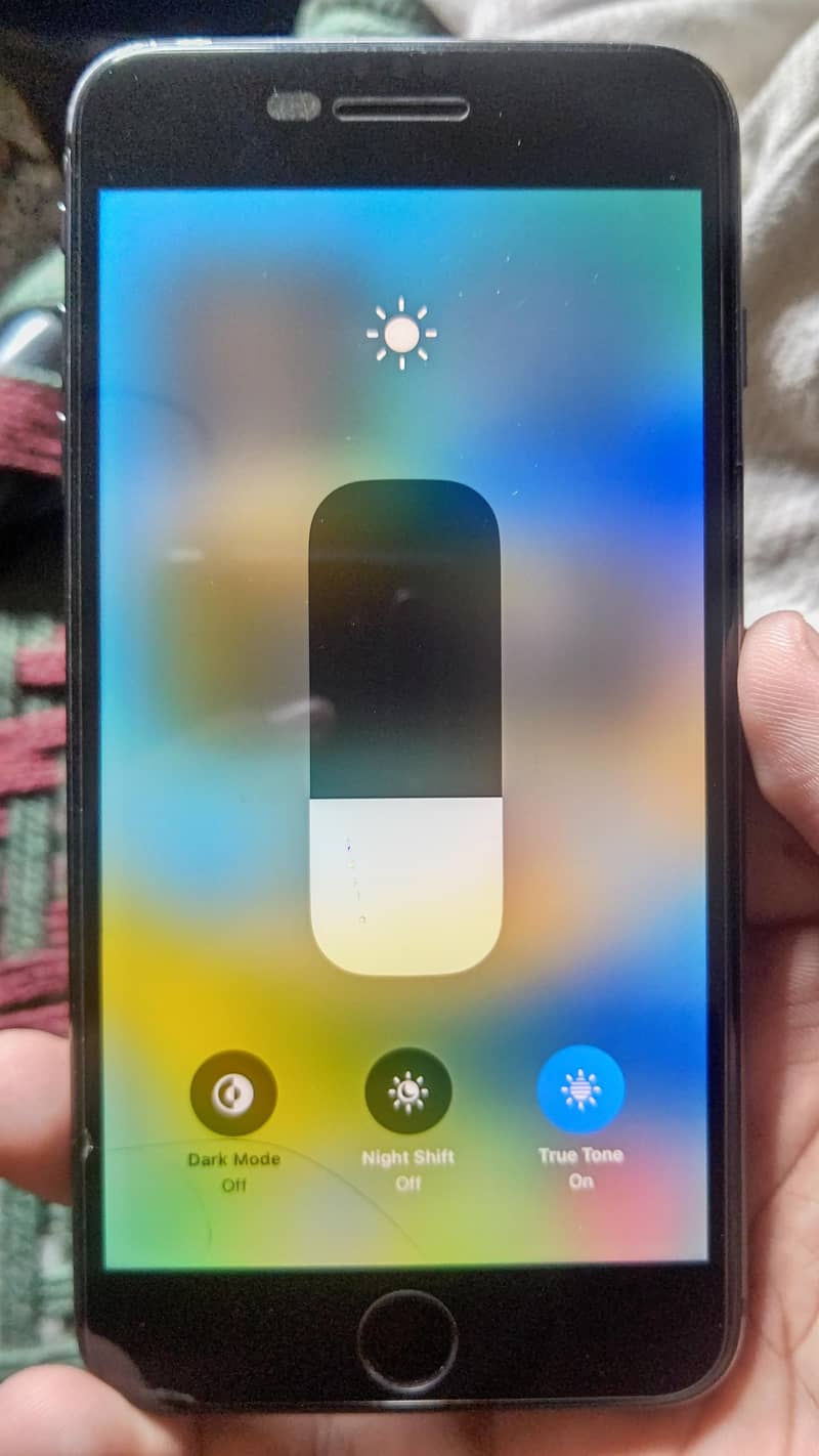 Apple iPhone 8 Plus 5