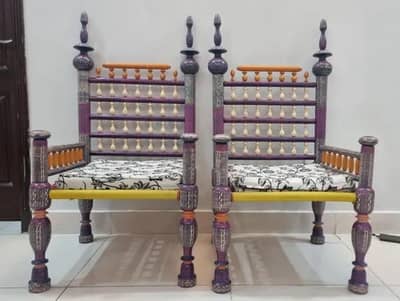 unique custom-made 4-seater antique-style wooden chair/mura set