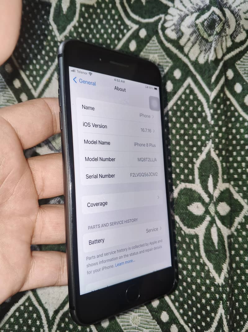 Apple iPhone 8 Plus 3
