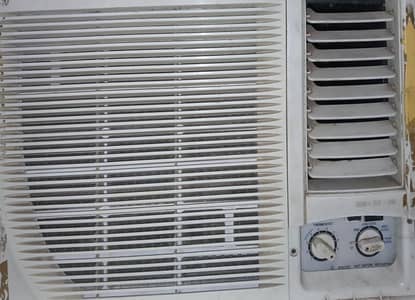 1/2 TONN WINDOW AC ENERGY SAVER