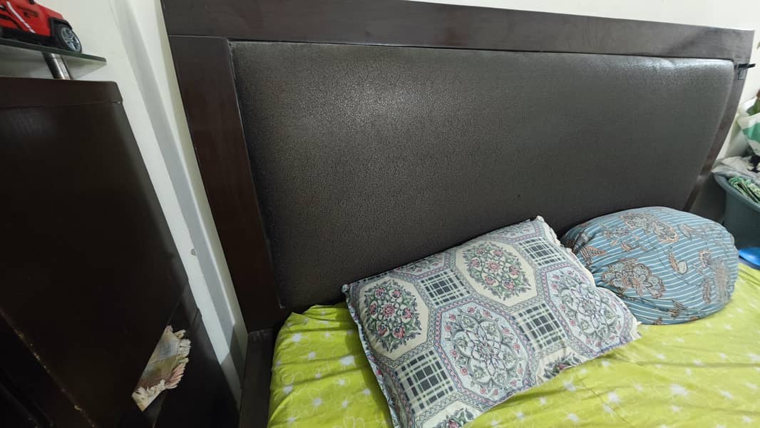 Bed, Dressing, Divider 1