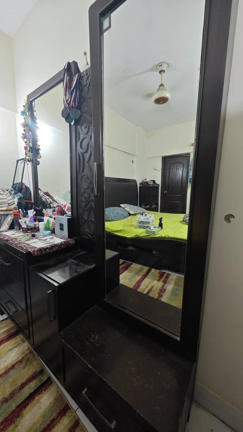 Bed, Dressing, Divider 4