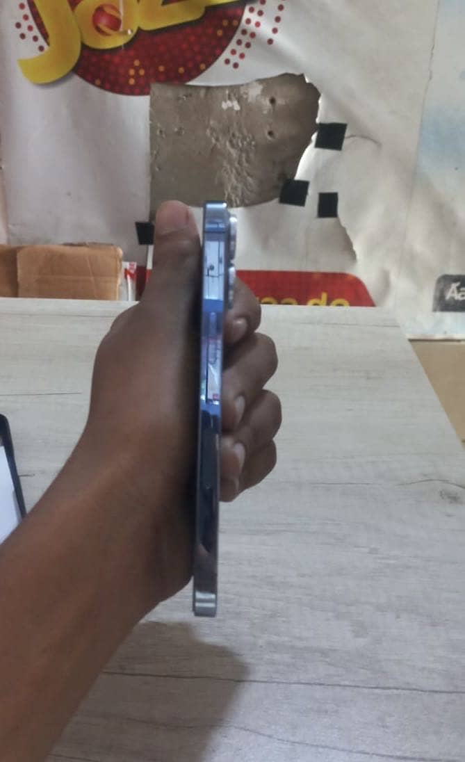 Apple iPhone 13 Pro 2