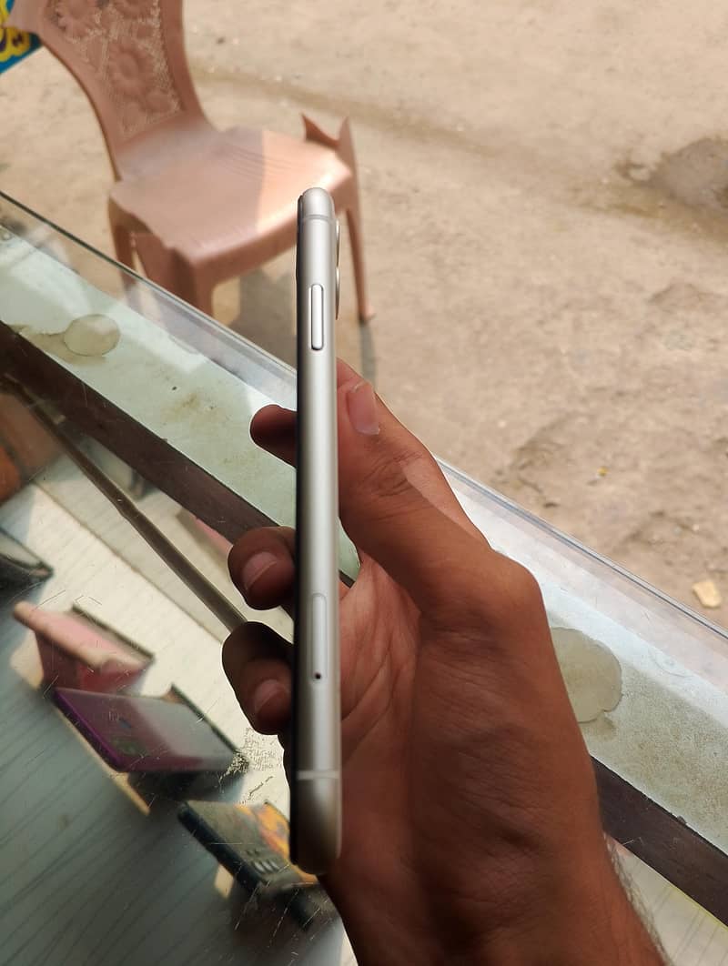 Apple iPhone 11 2