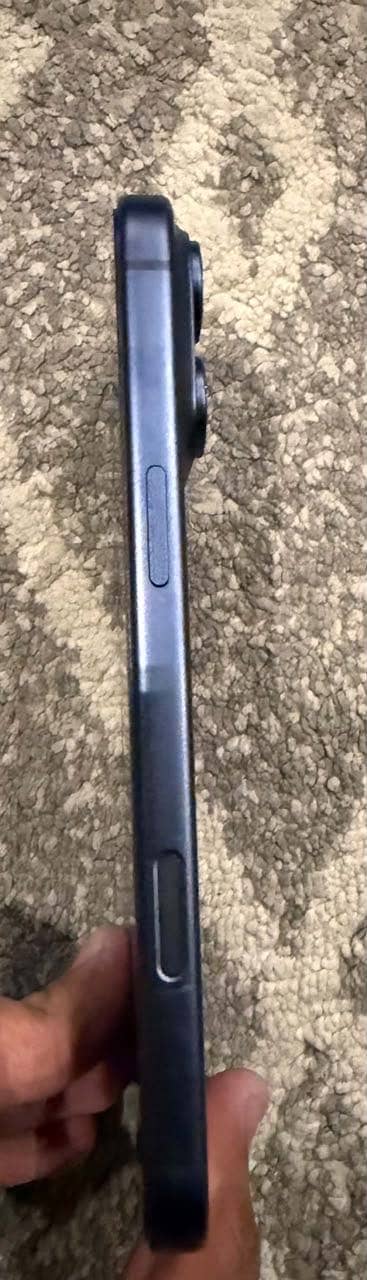 Apple iPhone 17 Pro Max 3