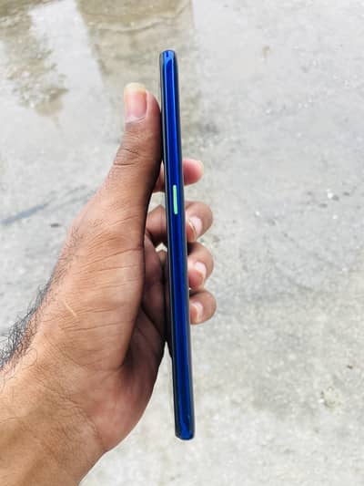 OPPO F11 8/256gb