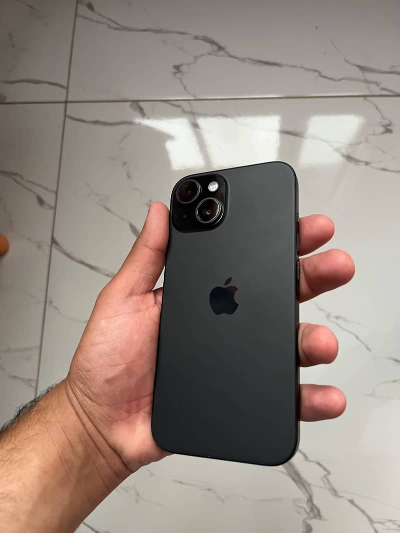 Apple iPhone 15 2