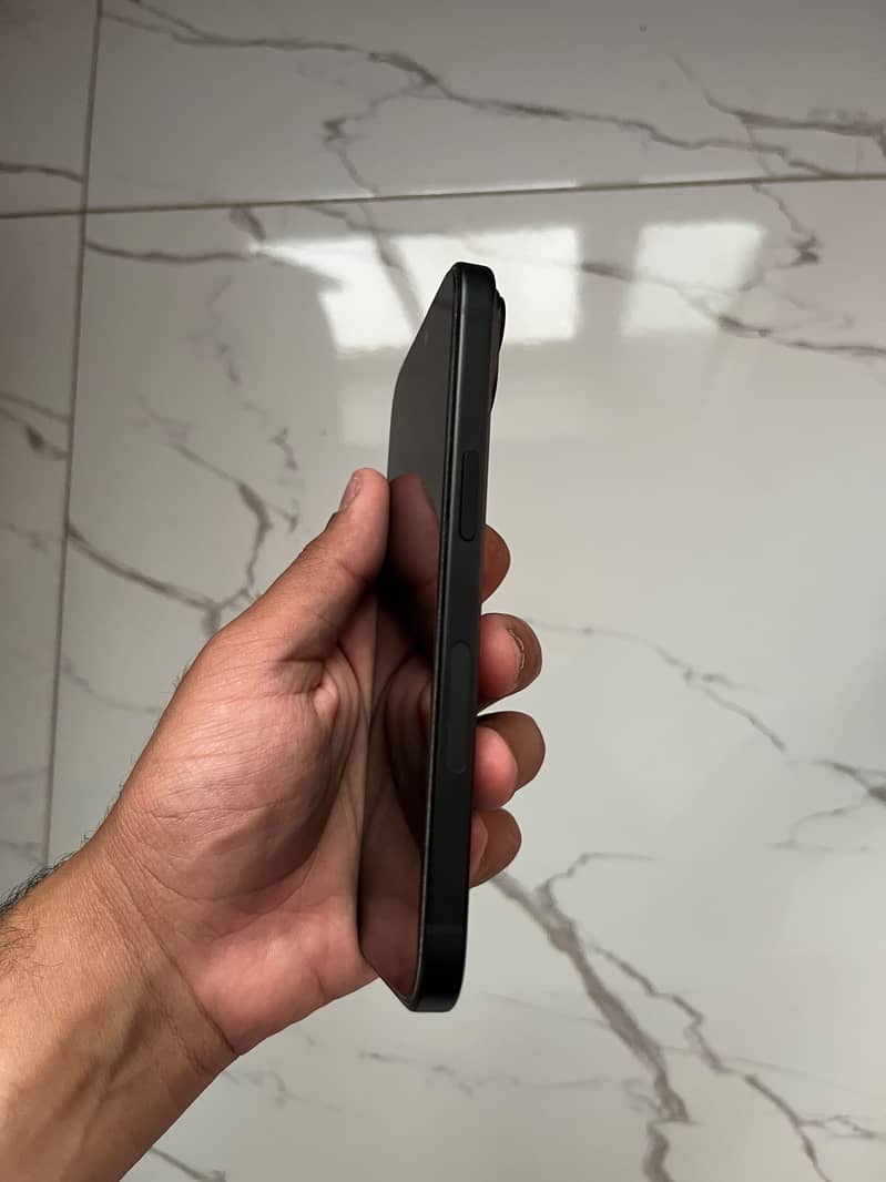 Apple iPhone 15 3
