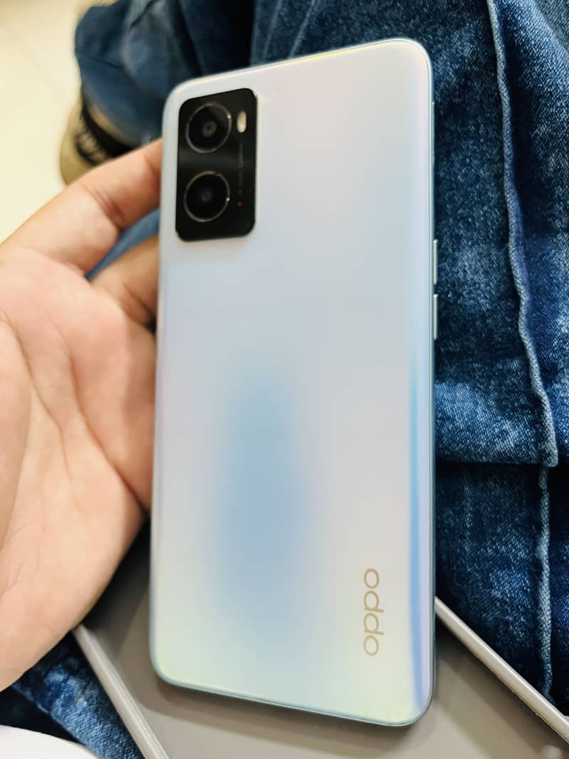 OPPO A76 5