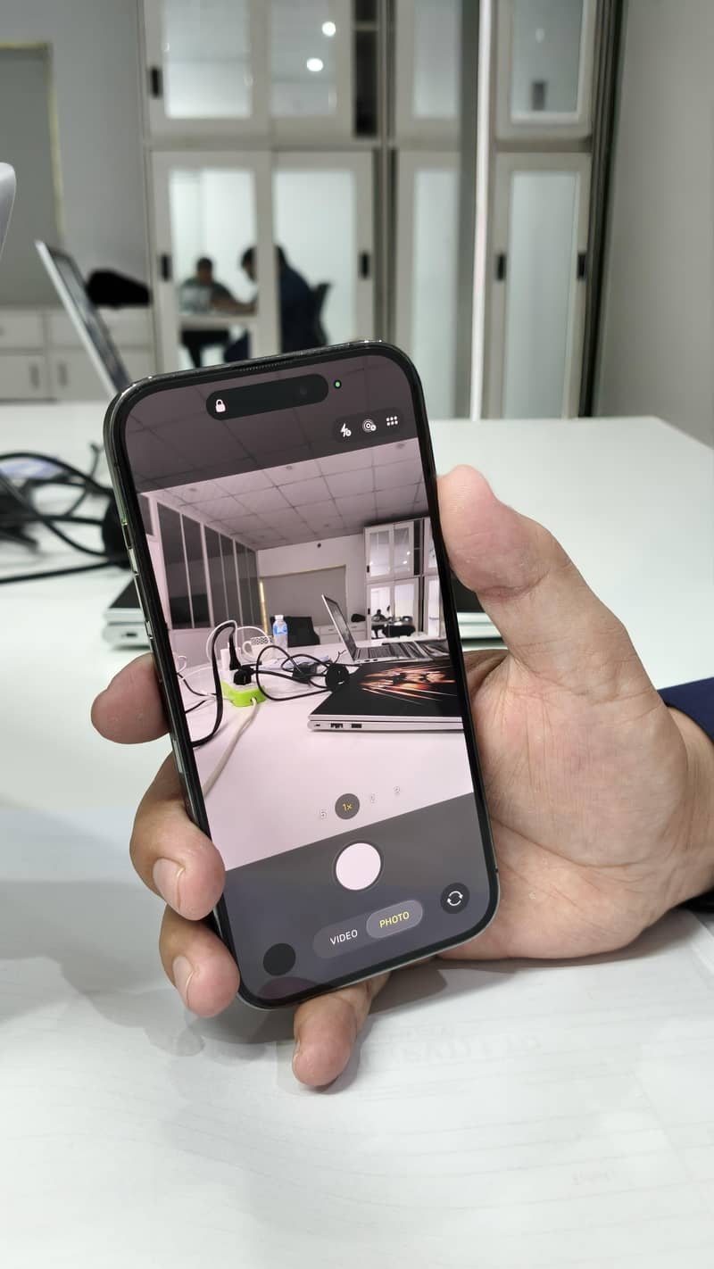 Apple iPhone 14 Pro 2