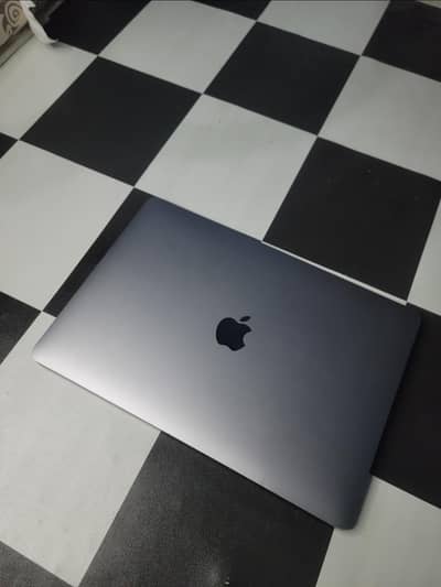 MacBook pro 2020 16gb 512gb
