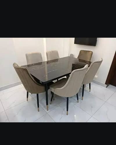PREMIUM CUSTOMIZE WOODEN DINING CHAIRS AVAILABLE FOR SALE