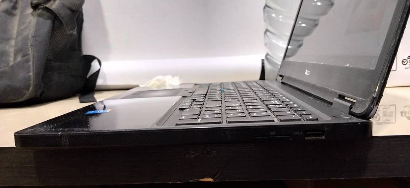 Dell latitude E5550 4