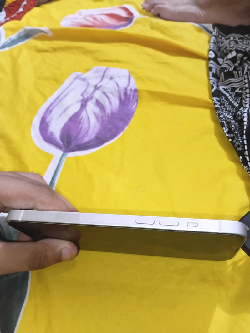 Apple iPhone 14 plus 5