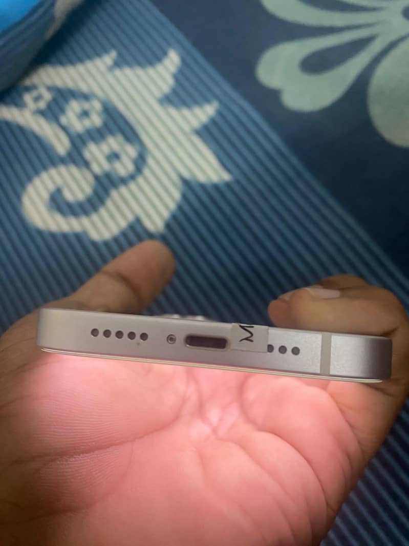 Apple iPhone 14 1