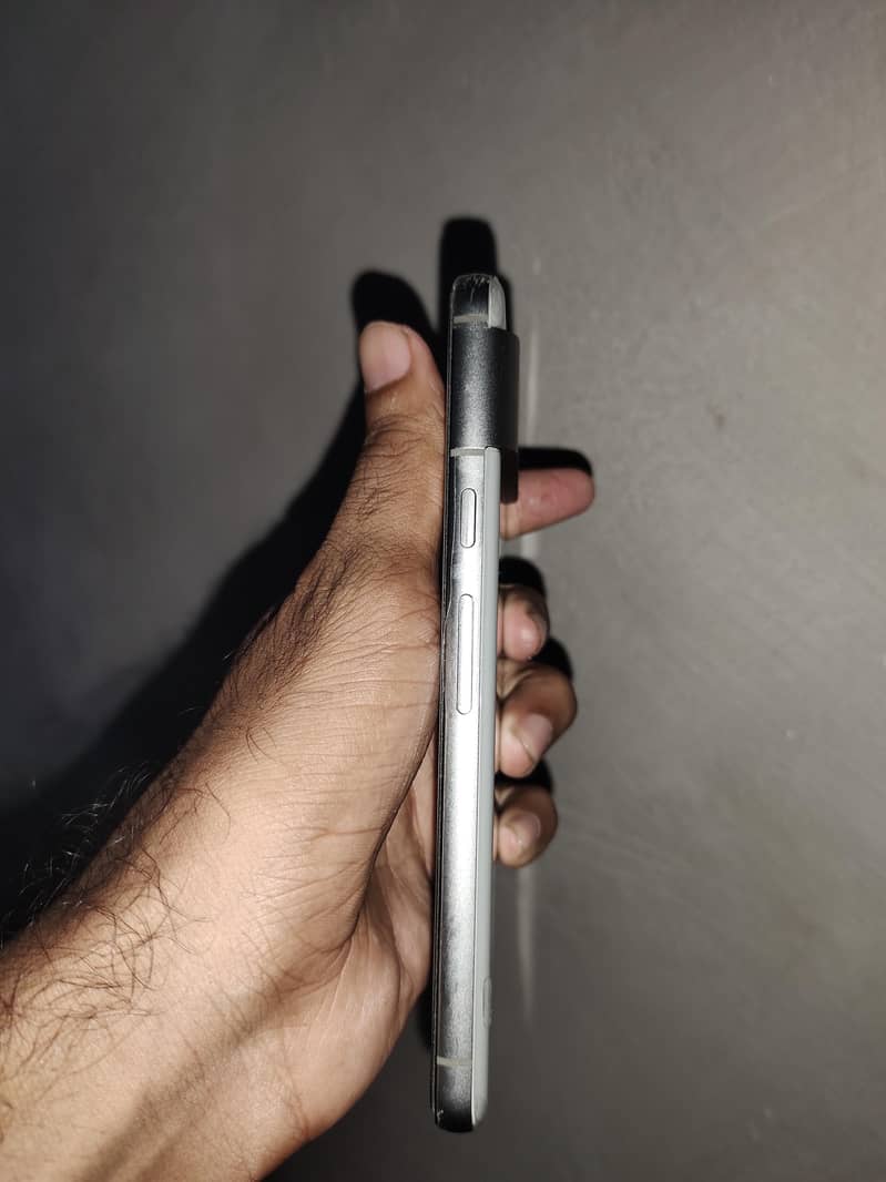 Google Pixel 8 1