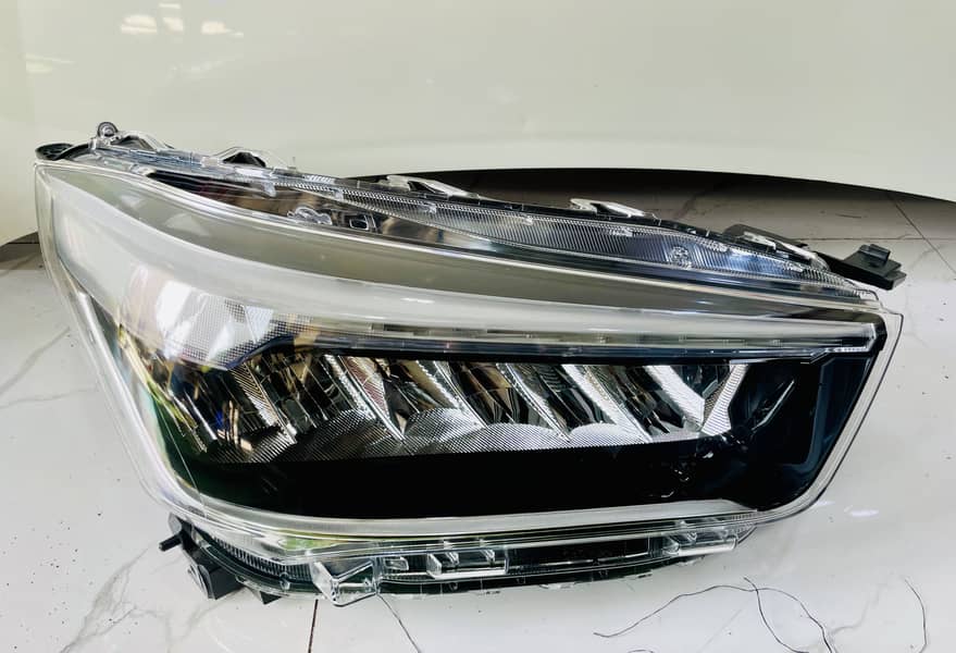 Raize headlight 0