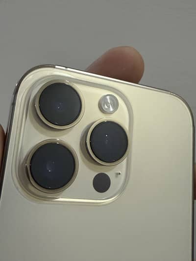 Apple iPhone 14 ProJV