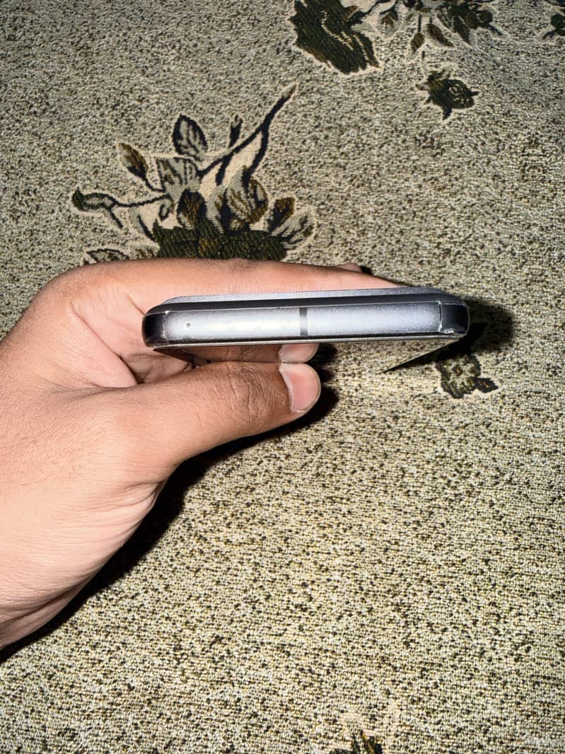 Google Pixel 8 1
