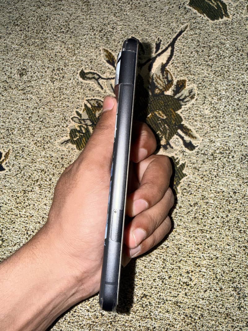 Google Pixel 8 5