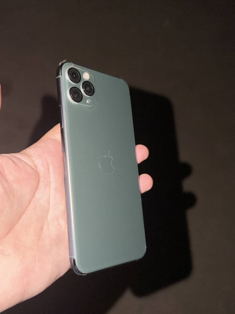 Apple iPhone 11 Pro Max 1