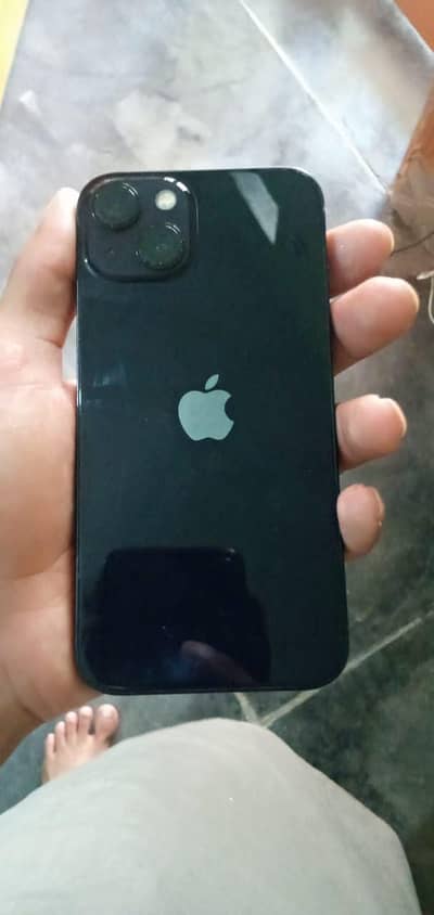 Apple iPhone 13