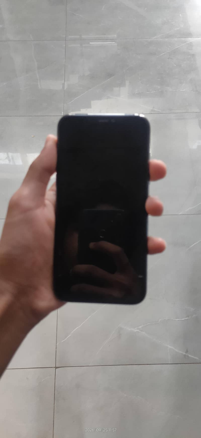 Apple iPhone 11 Pro 4