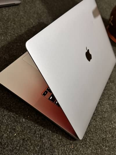 Macbook Pro 2019 16 inches