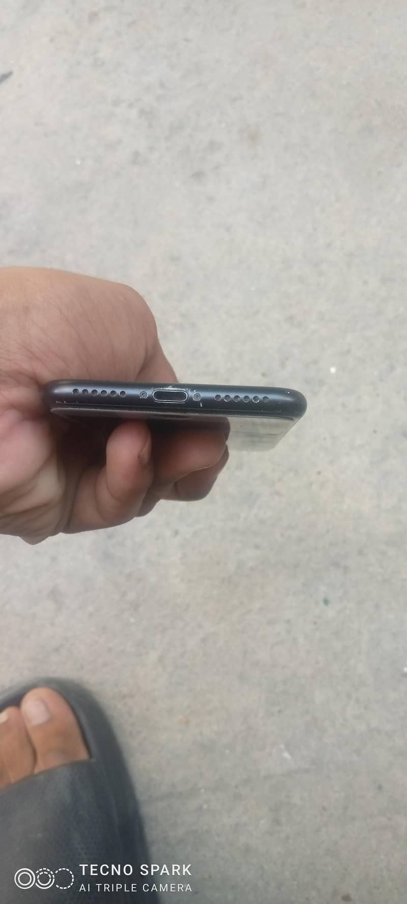 Apple iPhone 7 3