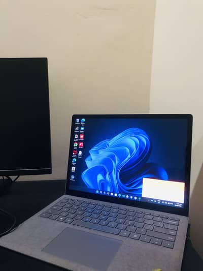 Microsoft Surface Laptop 3 Core i5 10th GEN 512 SSD TouchScreen
