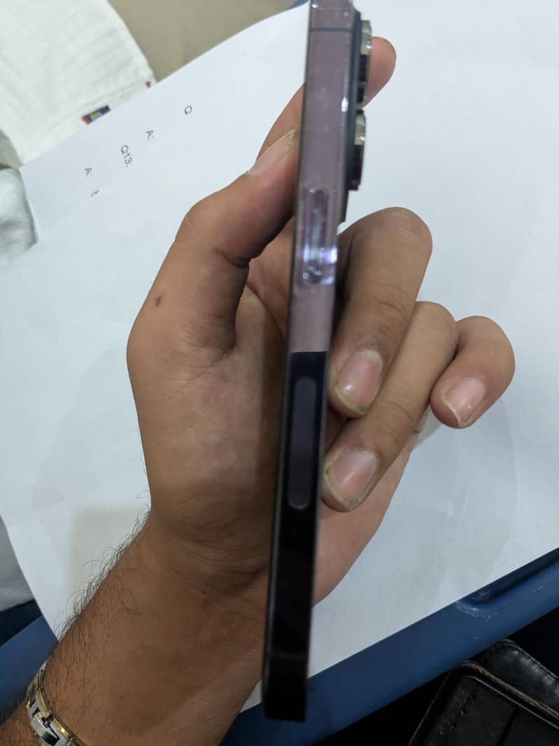Apple iPhone 14 Pro 3