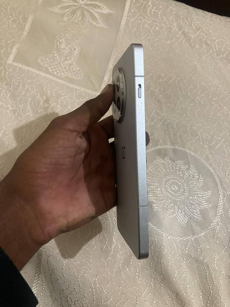 One Plus 13R 8