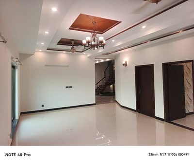3 Bedrooms Luxury Penthouse For Rent In Sector B Askari 11 Lahore.