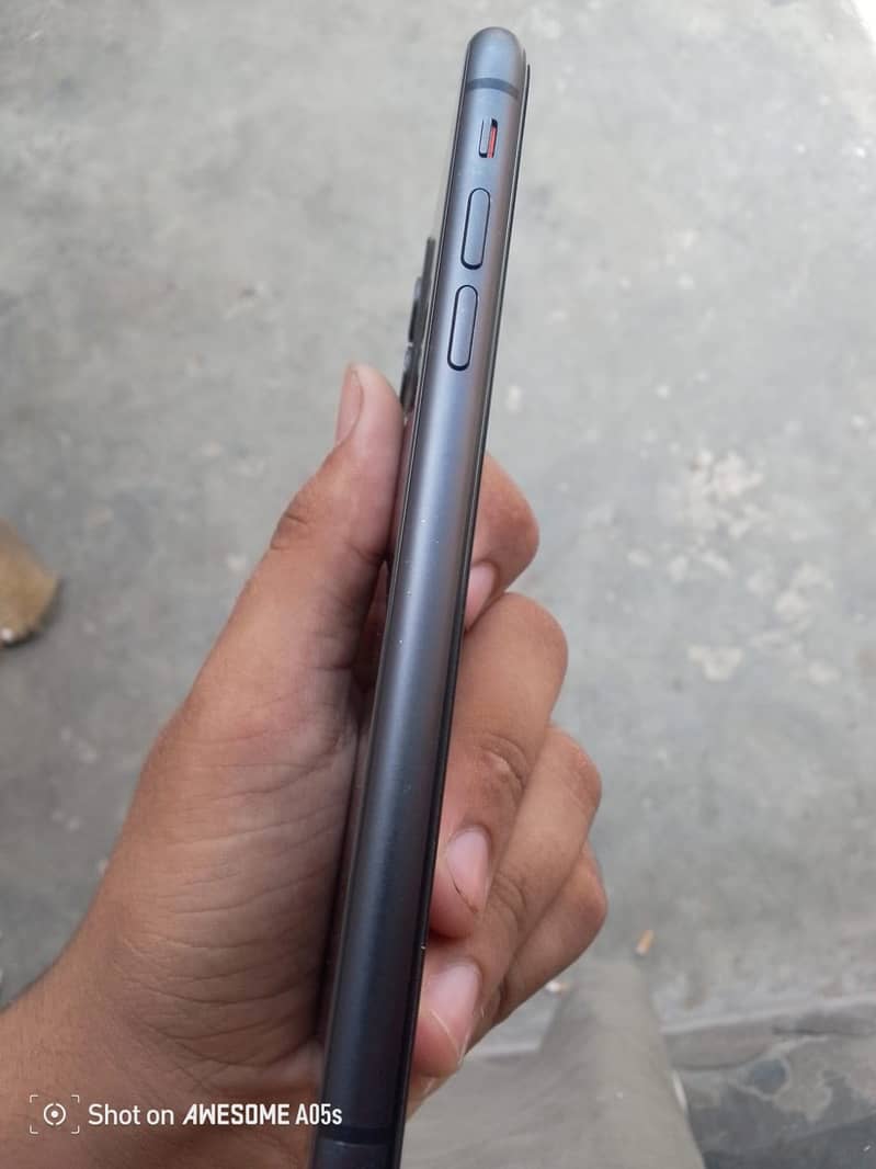 Apple iPhone 11 2