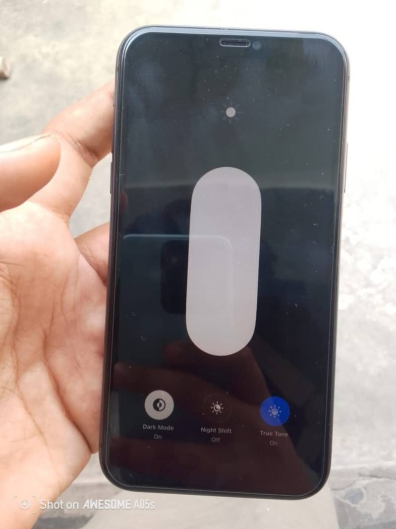 Apple iPhone 11 3