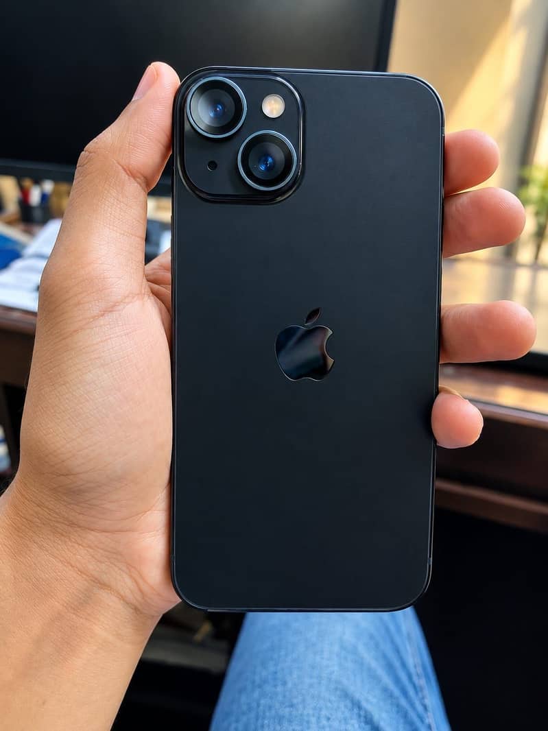 Apple iPhone 13 1