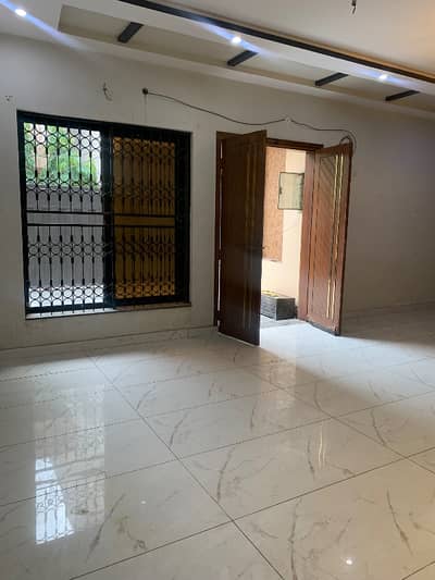 8 MARLA GROUND FLOOR AVAILABLE FOR RENT