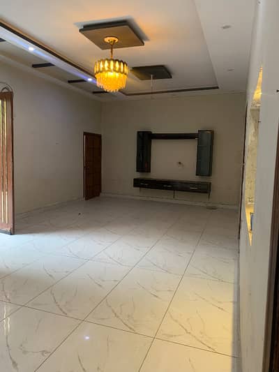 DOUBLE-STORY HOUSE AVAILABLE FOR RENT