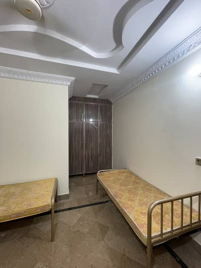 BED SPACES AVAILABLE FOR STUDENTS IN LDA AVENUE M BLOCK